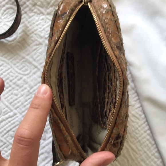 Michael Kors Crossbody - Picture 3 of 3